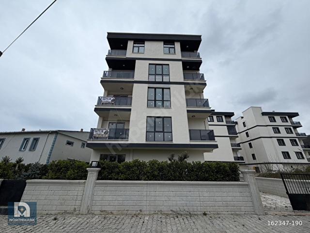 Northmarktan Çakırlar Yalı Mahallesinde Satılık 1+1 Daire
