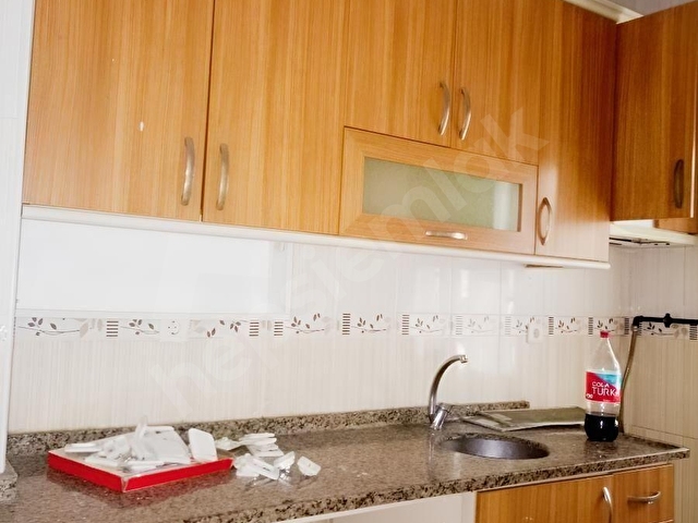 İst Bağcılar 15 Temmuz Mahde satılık y.giriş 2+1+85 m2 15 yaşınd - Görsel 12