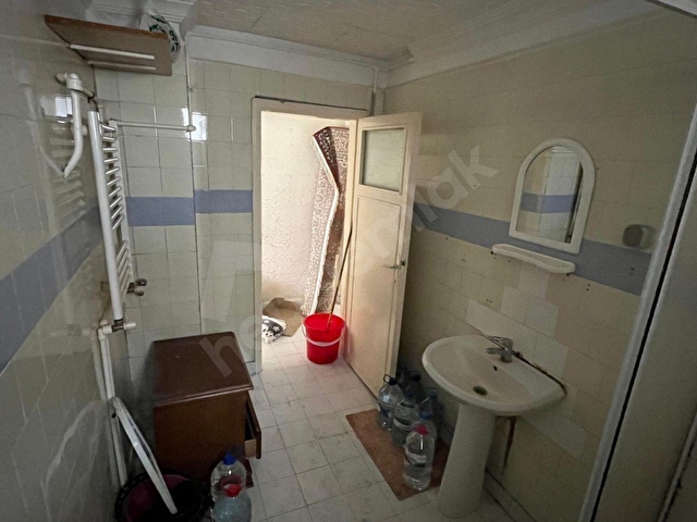 AŞAĞI EĞLENCENİN MERKEZİNDE ARA KAT 2 BALKONLU 3+1 DAİRE - Görsel 29