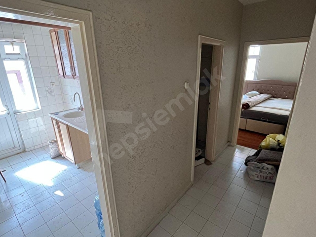 AŞAĞI EĞLENCENİN MERKEZİNDE ARA KAT 2 BALKONLU 3+1 DAİRE - Görsel 22