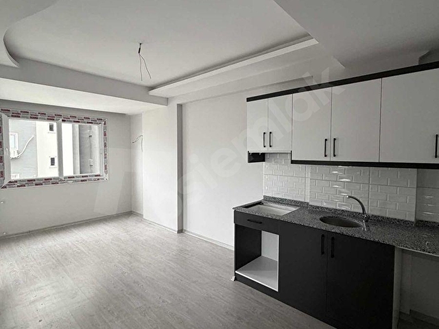 Çınarlı mah bulvar üzeri SATILIK 1+1 HASARSIZ DAİRE
