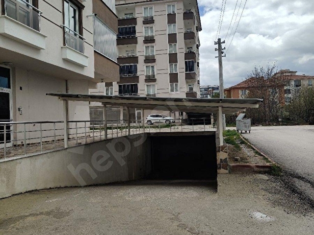 3+1 ARA KAT - GÜNEY CEPHE - CADDE ÜZERİ - Görsel 4