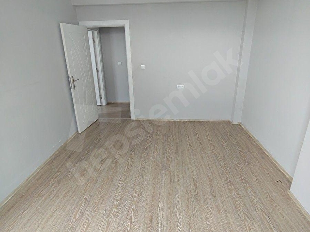 3+1 ARA KAT - GÜNEY CEPHE - CADDE ÜZERİ - Görsel 18