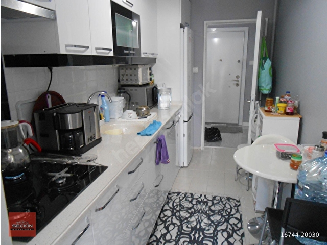 4.ETAP HAZNEDAROĞLUDA YAPILI METRO YAKINI EŞYALI 2+1 DAİRE - Görsel 9