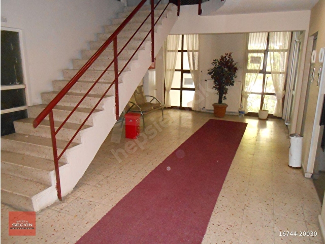 4.ETAP HAZNEDAROĞLUDA YAPILI METRO YAKINI EŞYALI 2+1 DAİRE - Görsel 4