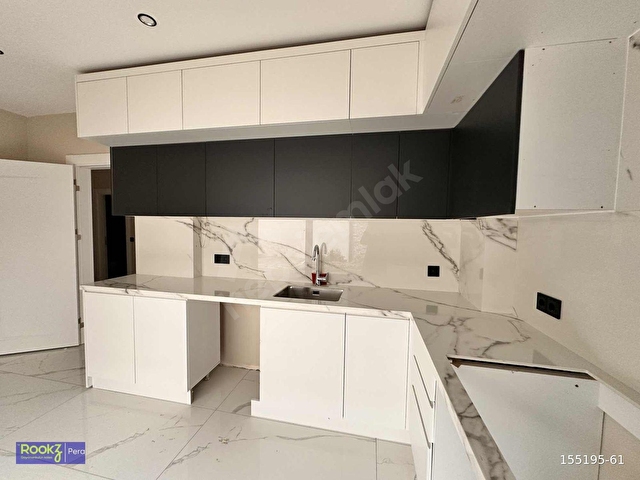 Serdivanda Güvenlikli Site İçi 4+1 Tam Müstakil Lüks Villa - Görsel 29