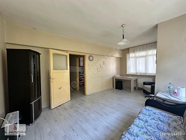 İNCİRLİ SEZGİN SOKAKTA 1+1 EŞYALI KİRALIK DAİRE