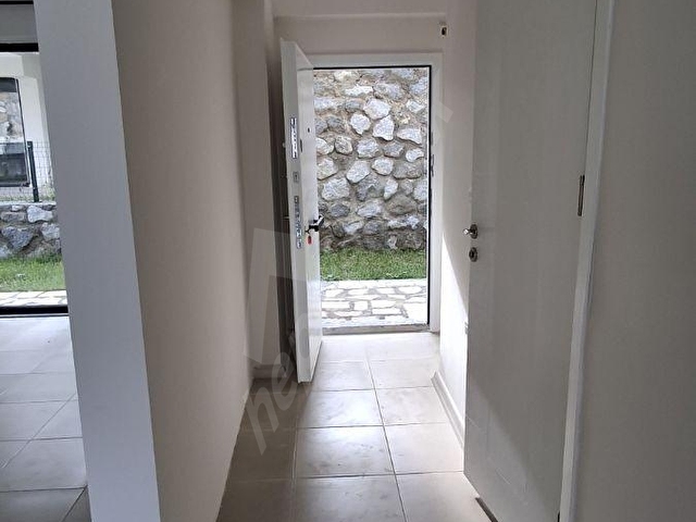 Keremköy Eski adalılar sitesinde doğalgazlı 3+1 müstakil Villa - Görsel 17