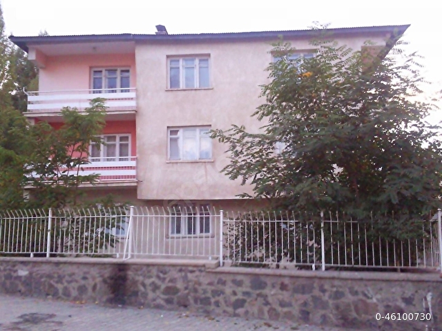 ERZURUM YUNUS EMRE MAHALLESİNDE ŞAHANE KONUMDA KOMBİLİ 3+1 KİRALIK DAİRE - Görsel 6