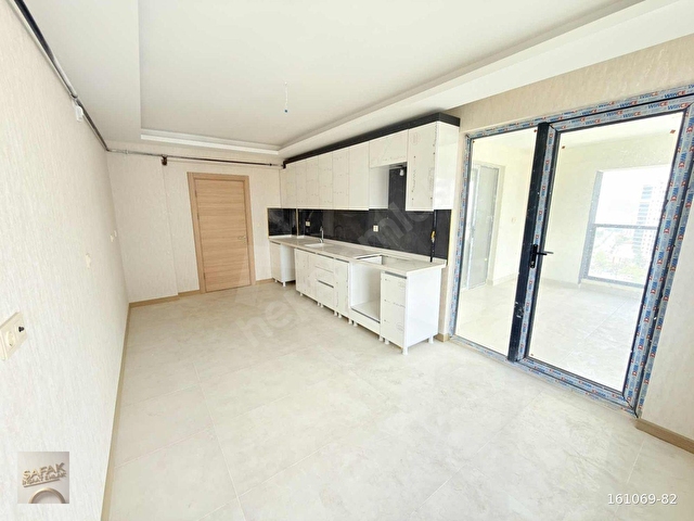 MİGROS YAKINI CADDE ÜZERİ YÜKSEK KAT SIFIR GENİŞ DAİRE - Görsel 3