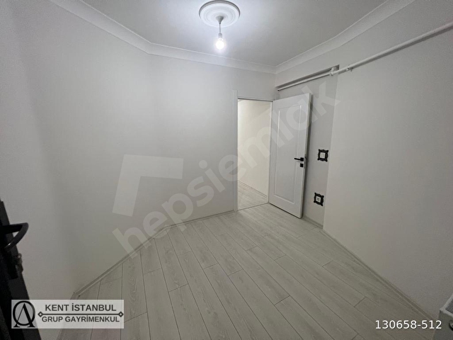 İcadiye Mah.3 Yıllık Binada Asansörlü 2+1 75 m² Bahçe Dubleksi - Görsel 10