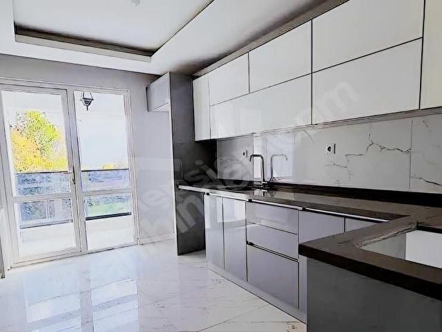 PAŞAKÖY MAH ANA YOLU ÜSTÜ 3+1 GÜNEY CEPHELİ PREMIUM DAİRE