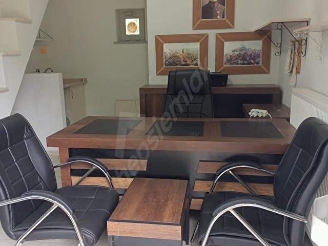 GİZLİ EMLAKTAN ZAHİRECİLER SİTESİNDE MUTFAKLI,OTOPARKLI İŞ YERİ - Görsel 4