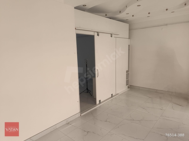 BANDIRMA VATAN EMLAKTAN ŞEHİR MERKEZİNDE ARA KAT 1+1 KİRALIK DAİRE - Görsel 2