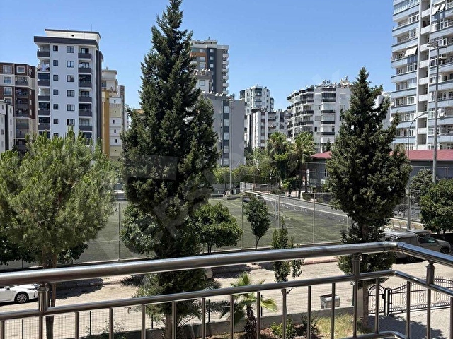 Kenan Evrende sessiz ve nezih bir apartmanda büyük daire - Görsel 18