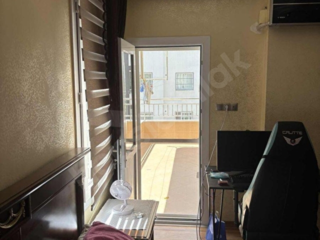 Kenan Evrende sessiz ve nezih bir apartmanda büyük daire - Görsel 4
