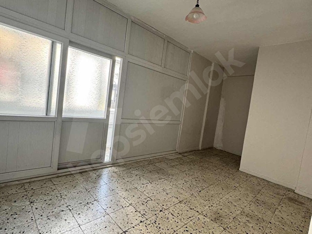 SSK CİVARI MERKEZİ KONUMDA ARA KAT G/K CEPHE KREDİYE UYGUN DAİRE - Görsel 8