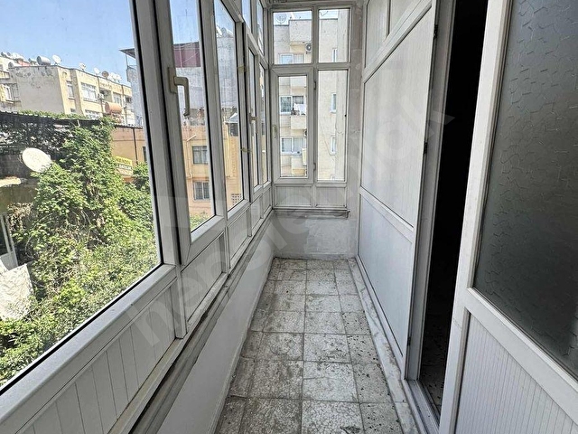 SSK CİVARI MERKEZİ KONUMDA ARA KAT G/K CEPHE KREDİYE UYGUN DAİRE - Görsel 5