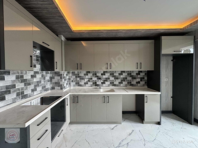 ASİLDEN BULVAR ÜSTÜ MERKZDE ARAKAT SIFIR ULTRALÜX3+1 135m2 DAİRE - Görsel 2