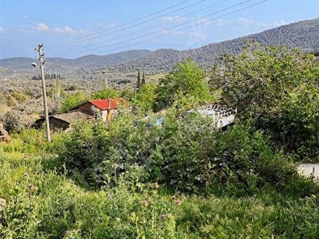 KAYAKÖYDE  SATILIK   İÇİNDE ESKİ EVİ BULUNAN  İKİ TAPUNUN TOPLAM ARAZİ 588 MK - Görsel 2