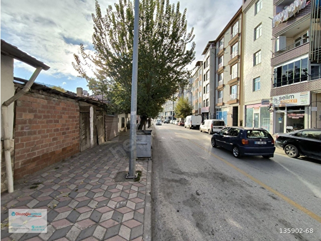 OKUROĞLU EMLAKTAN  CADDE ÜZERİ MERKEZİ KONUMDA SATILIK MÜSTAKİL EV - Görsel 3