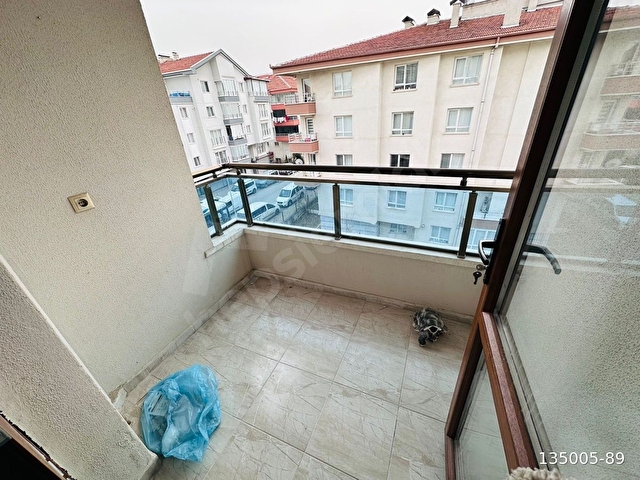 1080. CADDE ÜZERİNDE ÇİFT BANYOLU 4+1 KİRALIK DUBLEX - Görsel 16