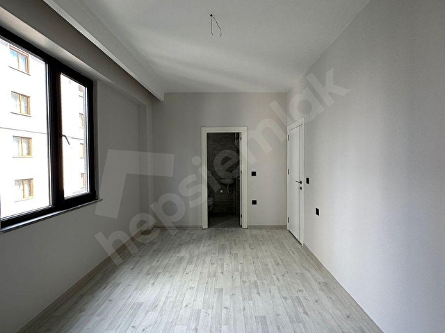 minibüse yakın deprem yönetmelikli balkonlu kombili otoparklı güney cephe 2+1 - Görsel 18