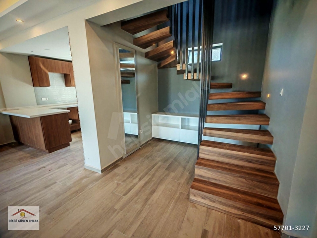 CUMHURİYET MAHALLESİNDE SATILIK 4+1 145 M2 TRİPLEKS VİLLA - Görsel 2