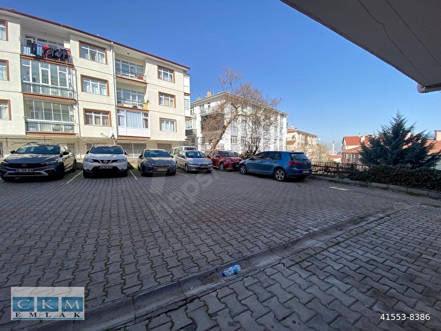 CKMDEN SOKULLU CD YANI NAKIŞ SOKAKTA OTOPARKLI TEMİZ 3+1 - Görsel 6