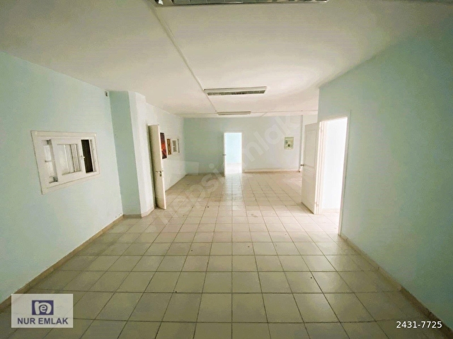 Şişli Merkezde 245 M2 Asansörlü Yangın Merdivenli İşyeri - Ofis