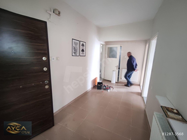 İTFAİYE VE ÇARŞIYA ÇOK YAKIN AYÇADAN 2+1 KİRALIK DAİRE - Görsel 2