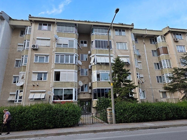 FATİH MAH.MUAMMER AKSOY CAD.ÜSTÜ SATILIK GENİŞ YAPILI 3+1 DAİRE - Görsel 2