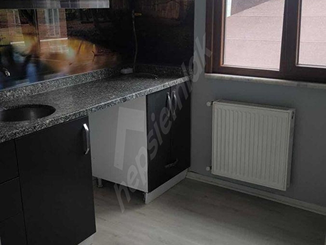 EMLAK STOREDAN EN ÜST KATTA BALKONLU KİRALIK 2+1 DAİRE - Görsel 7