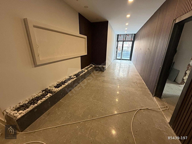 SULTAN SELİM MAH. MERKEZDE 8.KAT BALKONLU BOŞ 2+1 DAİRE - Görsel 6