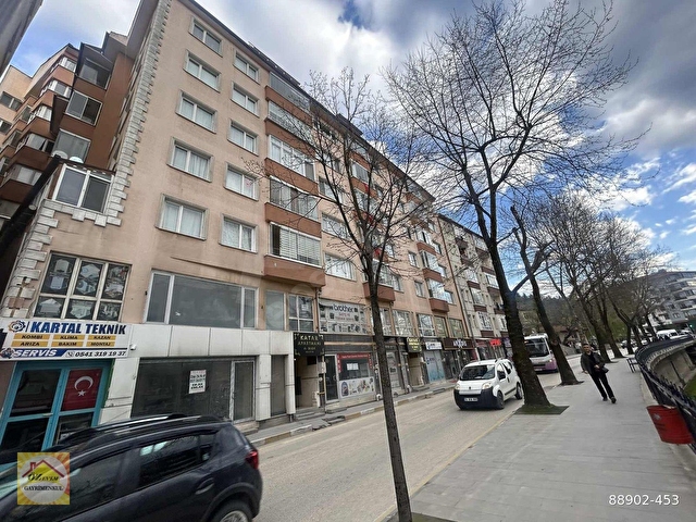 ÖZEVİMDEN ANA CADDE KENARINDA SATILIK GENİŞ MANZARALI DAİRE - Görsel 3
