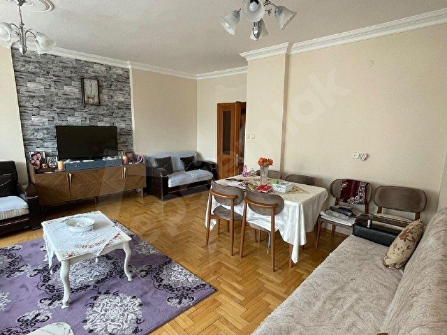 Bolu Karamanlı’da Merkezi Konumda 130 m² 3+1 Kapalı Balkonlu Satılık Daire