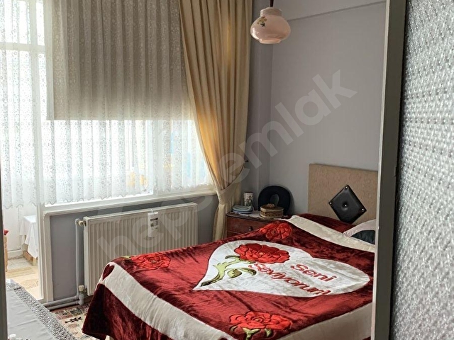 CUMHURİYET CADDESİ ÜZERİNDE ÇİFT CEPHELİ 2+1  3. KAT SATILIK DAİRE - Görsel 17