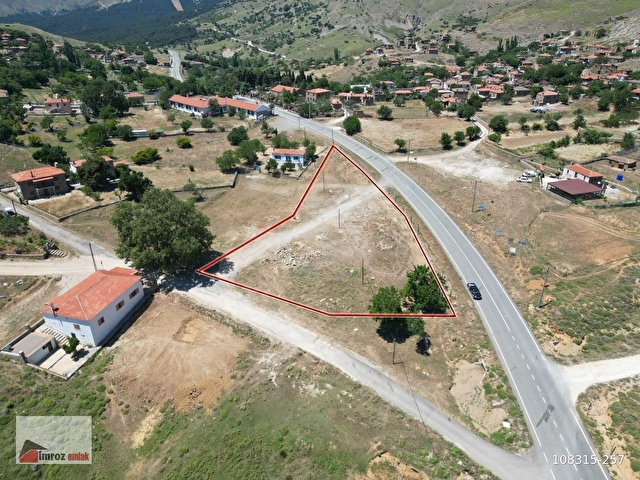 İMROZ EMLAKTAN DEREKÖYDE YOL KENARI 3 DÖNÜM EMSALSİZ TARLA - Görsel 3