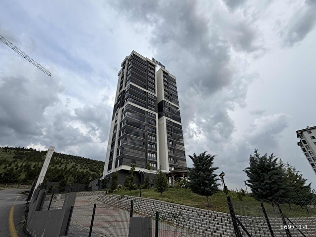 ZİRVE GAYRİMENKUL VE YATIRIMDAN BAĞLICANIN EN BÜYÜK 2+1 PROJESİ