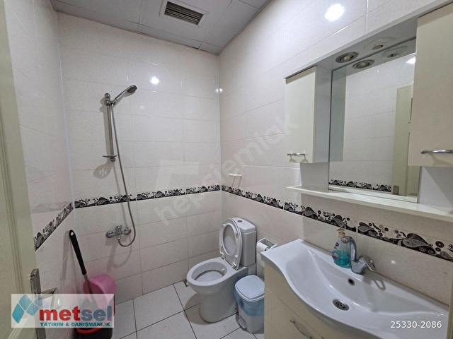 metsel PRESTİJLİ İŞMERKEZİN DE EŞYALI HAZIR MASRAFSIZ OFİS - Görsel 18