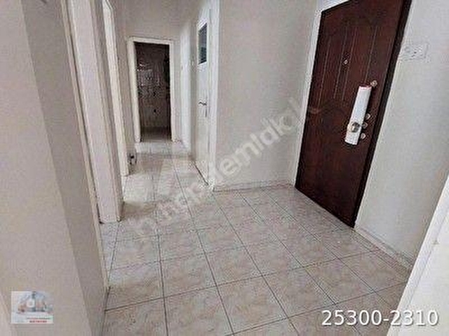 BAHÇELİEVLER MAH.4.CADDE ÜZER METRO VE HASTANELER YAKINI KATTA 3+1 TEMİZ SATILIK DAİRE ÖZGEDEN..!!! - Görsel 12