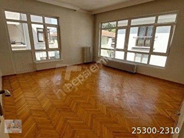BAHÇELİEVLER MAH.4.CADDE ÜZER METRO VE HASTANELER YAKINI KATTA 3+1 TEMİZ SATILIK DAİRE ÖZGEDEN..!!! - Görsel 2