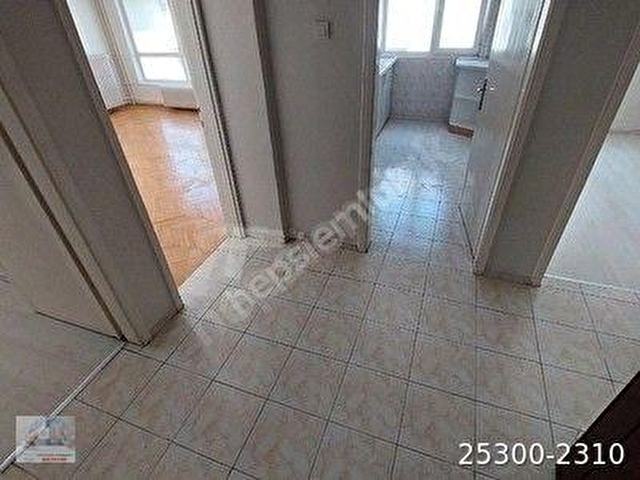 BAHÇELİEVLER MAH.4.CADDE ÜZER METRO VE HASTANELER YAKINI KATTA 3+1 TEMİZ SATILIK DAİRE ÖZGEDEN..!!! - Görsel 13
