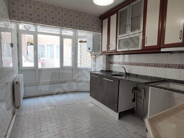 ATATÜRK CADDESİ ÜZERİNDE ARA KAT ÇİFT CEPHE ASANSÖRLÜ DAİRE - Görsel 14