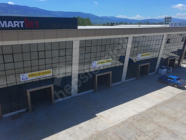 KARACAAĞAÇ D-100 CEPHELİ 900 METREKARE KİRALIK TİCARİ İŞYERİ