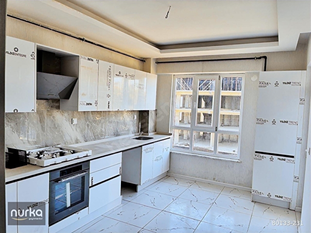 MERAM ULUIRMAKTA SIFIR -ARA KAT 3+1 GENİŞ DAİRE