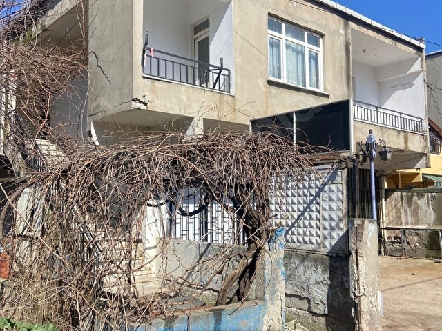 SATILIK MUSTAKİL EV EVLİYA ÇELEBİ MAH.235M2 ARSASİ MEVCUT - Görsel 2