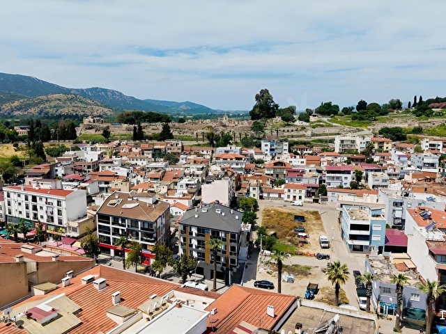 Selçuk Merkezde Yerden Isıtmalı Asansörlü Arakat 3+1 Daire - Görsel 28