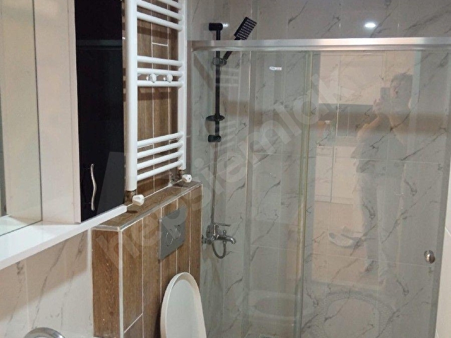 SAMSUN CANİK YENİMAHALLEDE ASANSÖRLÜ TEMİZ EŞYALI 1+1 KİRALIK DAİRE