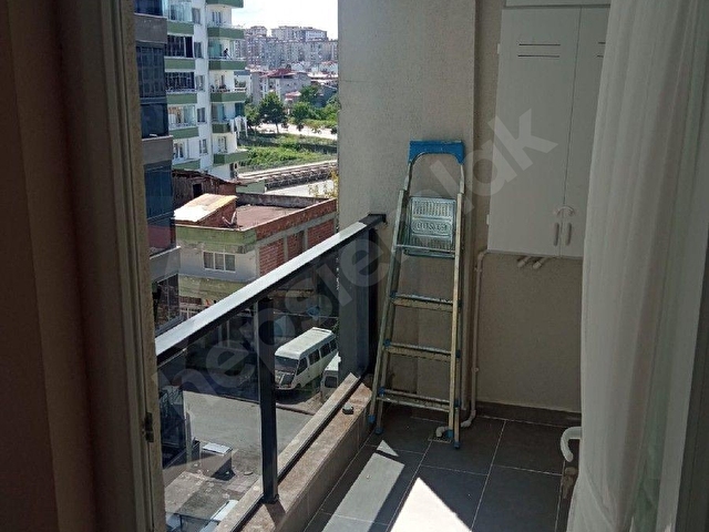 SAMSUN CANİK YENİMAHALLEDE ASANSÖRLÜ TEMİZ EŞYALI 1+1 KİRALIK DAİRE - Görsel 8